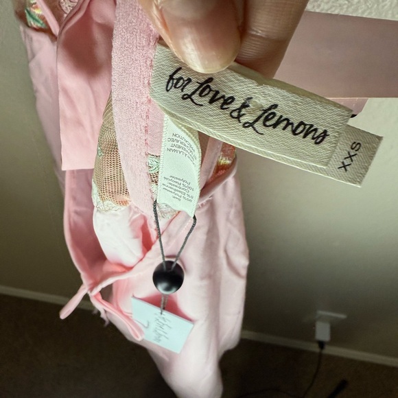 New NWT VS For Love & Lemons pink floral embroidered dress Size XXS - Picture 8 of 9